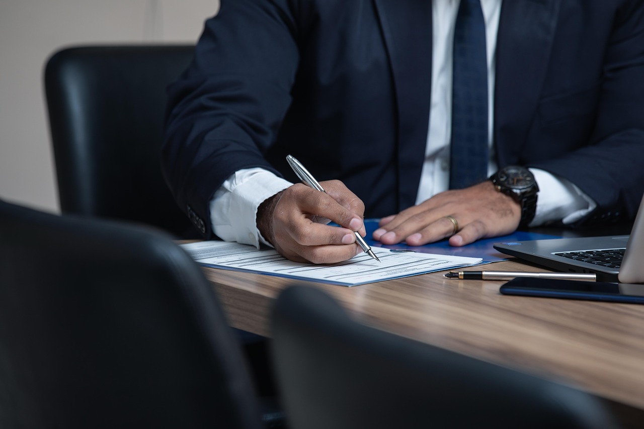 ¿Qué hacer si te despiden injustamente? Guía legal paso a paso